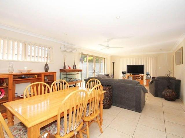 House for rent in Sandstone Point, Greater Brisbane