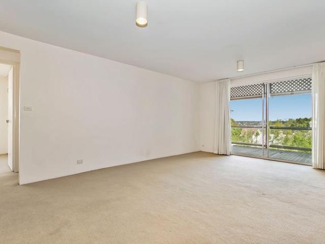 Apartment for rent in Lower North Shore, Sydney