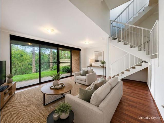 Townhouse for rent in Sydney, New South Wales