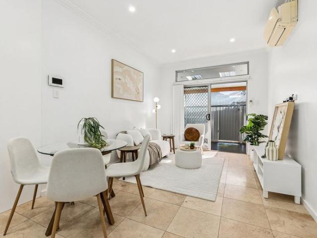 House for rent in Roselands, Sydney
