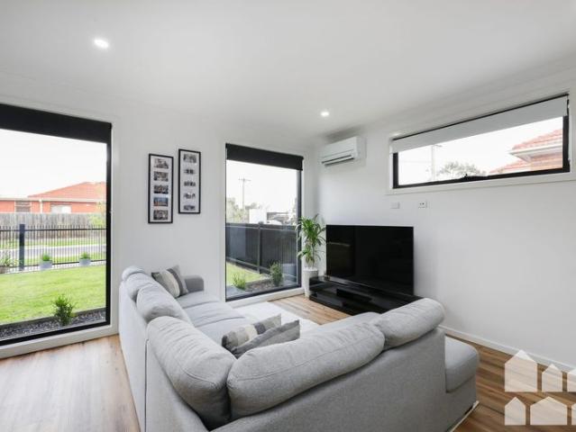 Townhouse for rent in Camerons Creek, Victoria