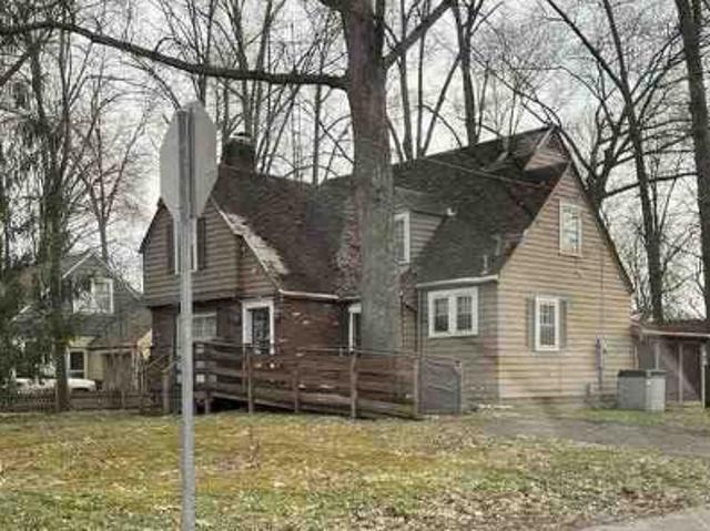 House for sale in Oak Knoll, Warren