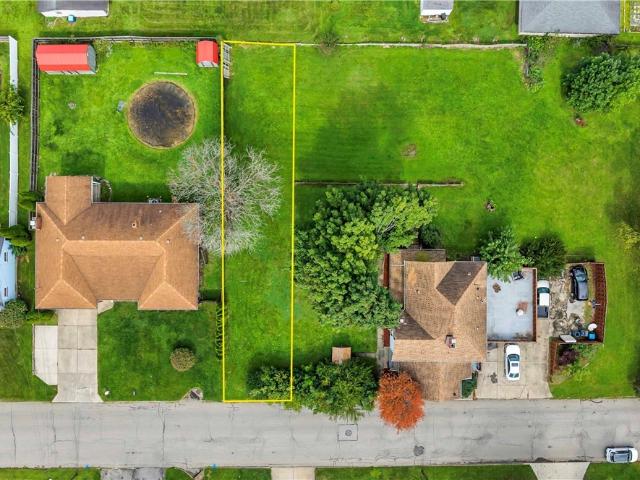 Land for sale in Suburban Heights, Struthers