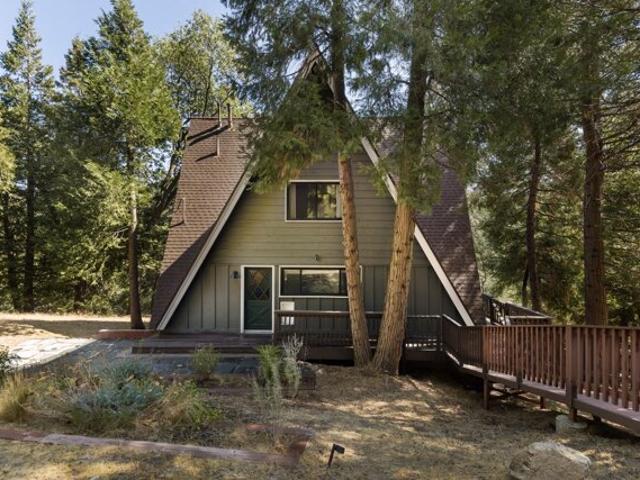 House for sale in Cedarpines Park, California