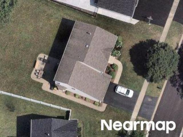 House for sale in Lake in the Hills, McHenry County