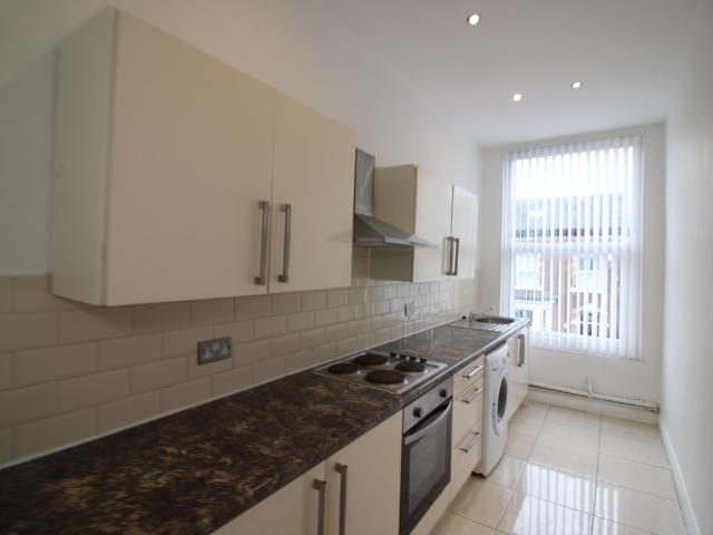 Apartment for rent in Elm Park, Calderstones