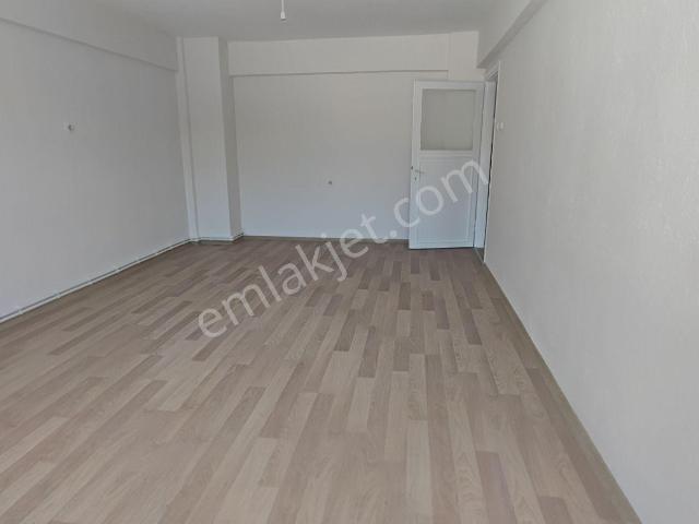 Eğitim Mahallesi, Balçova içerisinde kiralık mülk