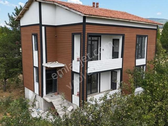 Hamam, Turhal içerisinde satılık Villa