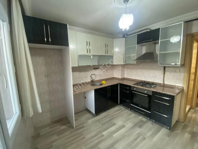 Uğur Mumcu Mahallesi, Karabağlar içerisinde kiralık mülk