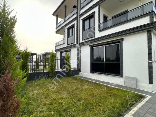 Sariçam, Adana içerisinde satılık Villa