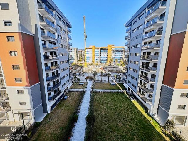 Bayrakli, İzmir içerisinde satılık mülk