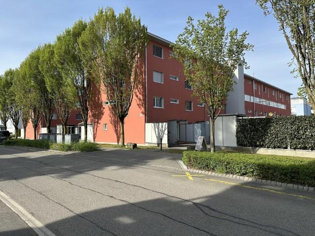 Attikawohnung kaufen in Urtenen, Bern