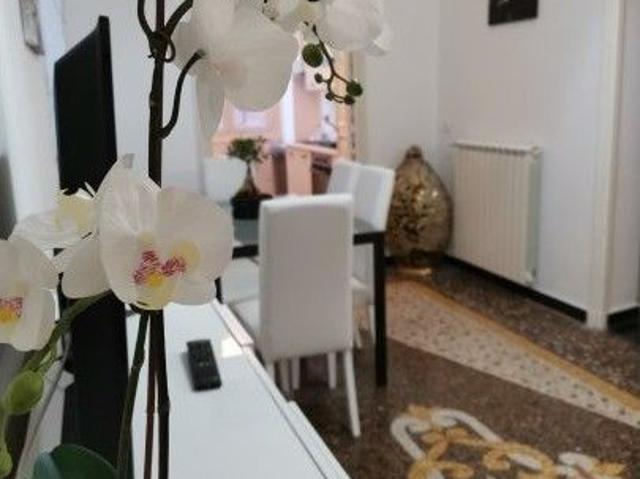 Appartamento in affitto a Centro Est, Serra Riccò