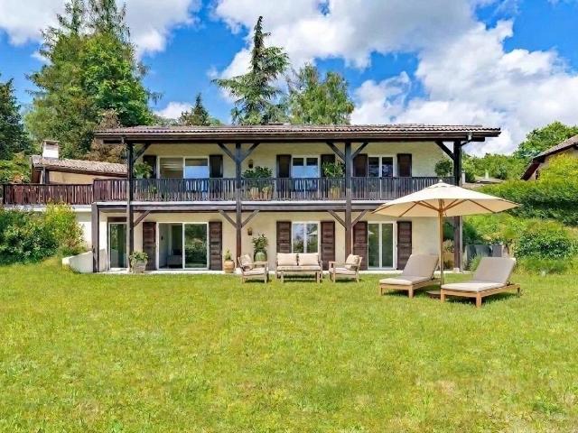 Reihenfamilienhaus mieten in Genolier, Waadt
