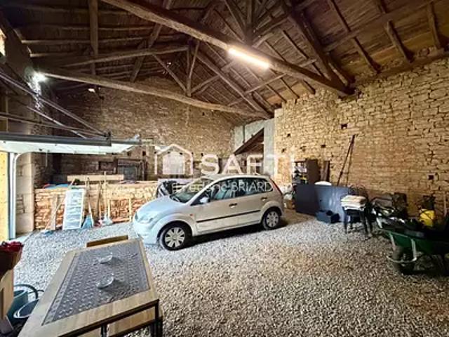Maison vente à Montmorillon, Genouillé