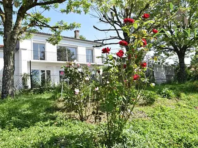 Maison vente à Montmorillon, Genouillé