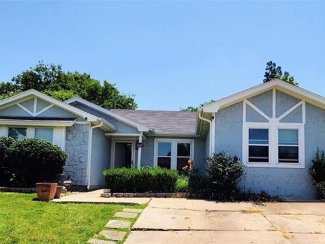 House for sale in Arlington, Texas