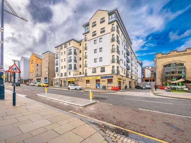 House for rent in Holyrood, Old Town