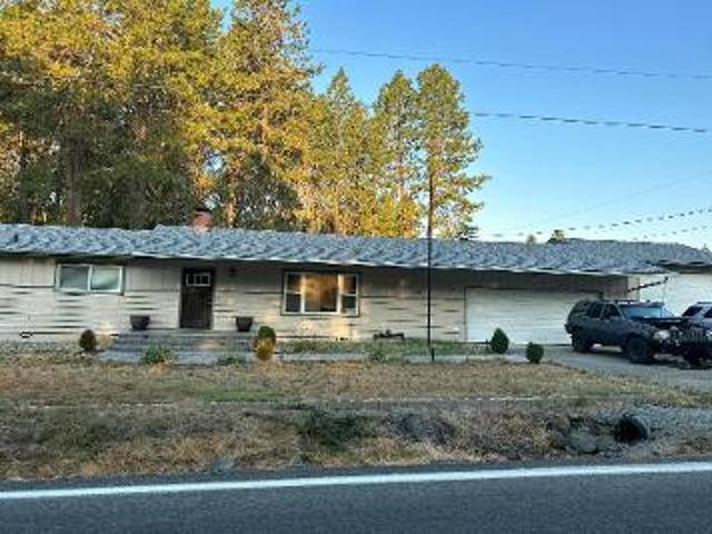 House for sale in Grants Pass