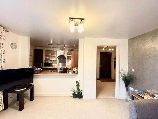 Apartment for rent in Lakenham, East Bank