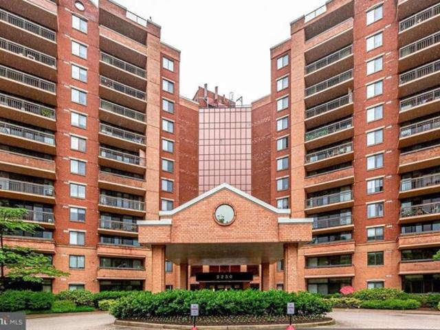 Condo for sale in Falls Church