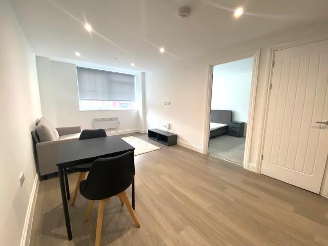 Apartment for rent in Belle Isle, West Yorkshire