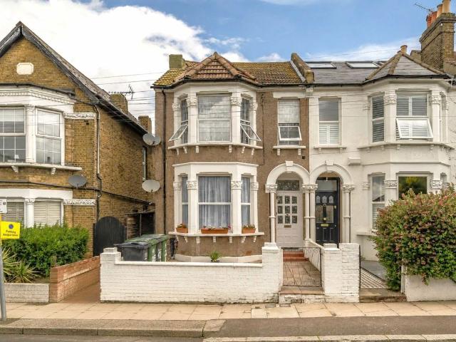 Apartment for rent in London Borough of Lewisham, Greater London