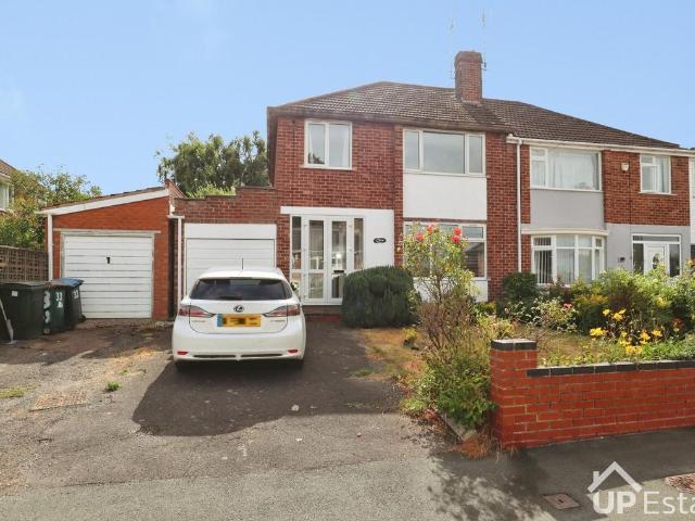 House for rent in Ernesford Grange, West Midlands