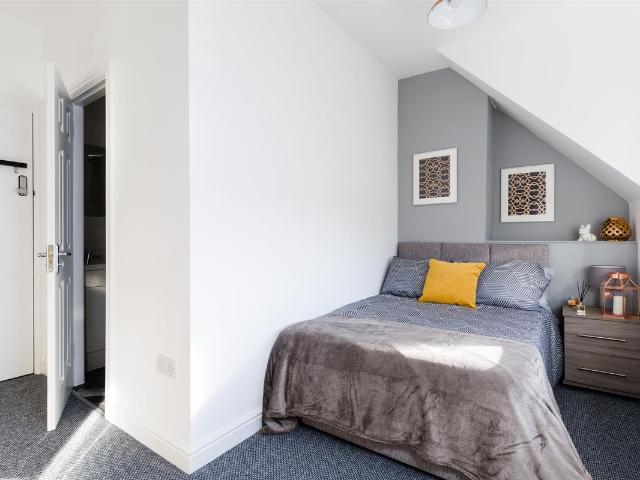 Room for rent in Gravelly Hill, West Midlands