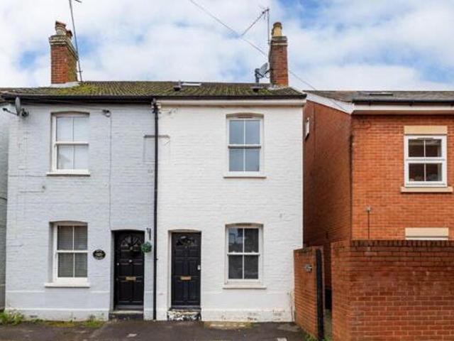 House for sale in Guildford Park, Guildford
