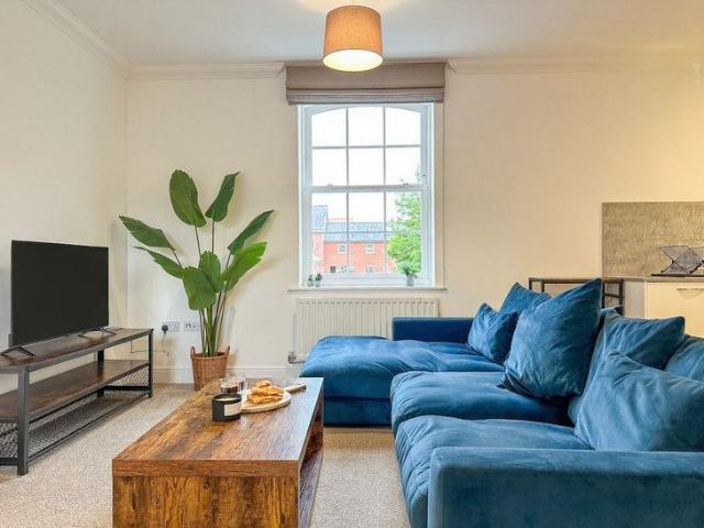Apartment for rent in Martyrs Field, The Bridge
