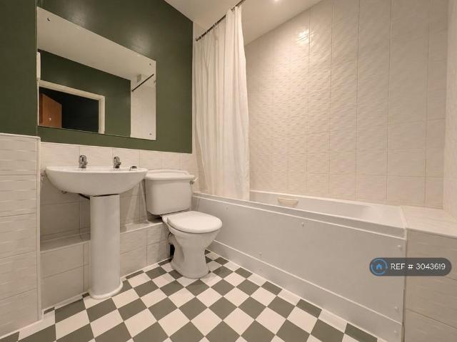 Apartment for rent in Martyrs Field, The Bridge