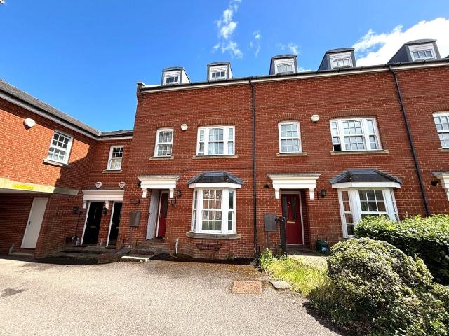House for rent in Martyrs Field, The Bridge
