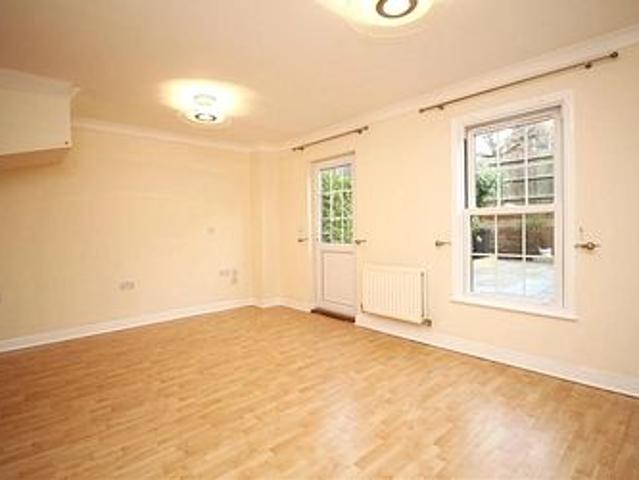 House for rent in Martyrs Field, The Bridge