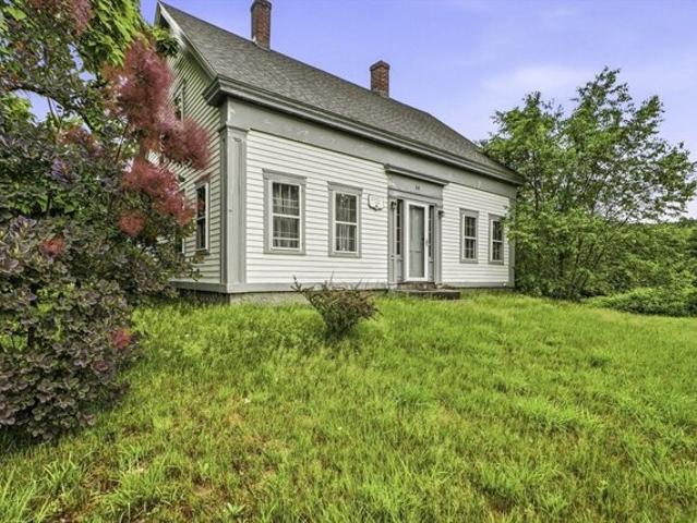 House for sale in Mendon, Massachusetts