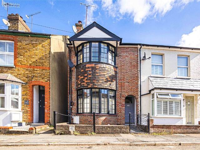 House for rent in Hall Park, Pouchen End