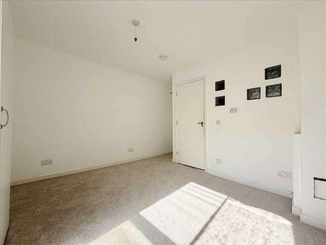 Apartment for rent in Mount Wise