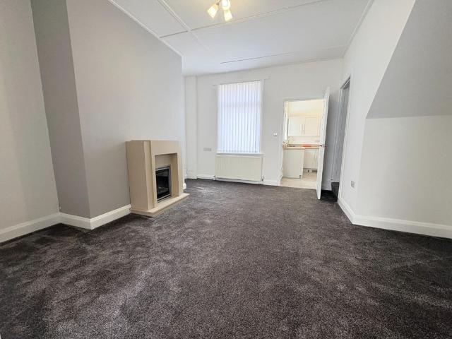 House for rent in Esh