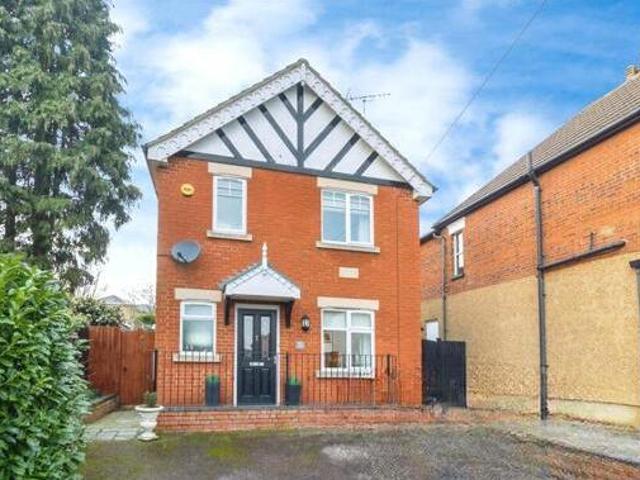 House for sale in Leighton-Linslade, Leighton Buzzard