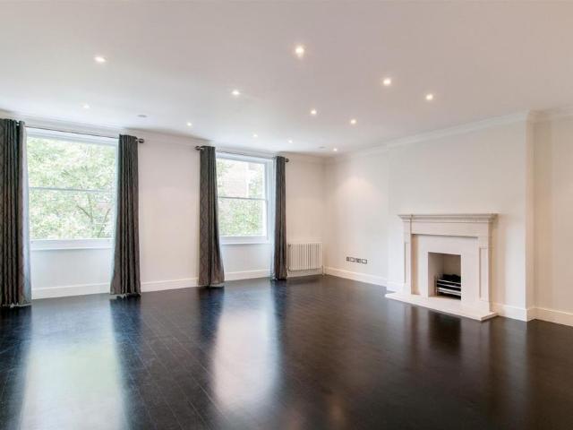 Apartment for rent in Marylebone, Greater London