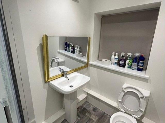 Room for rent in The Brampton, Butterton