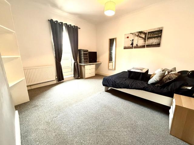 Room for rent in Normanton and Altofts, Altofts