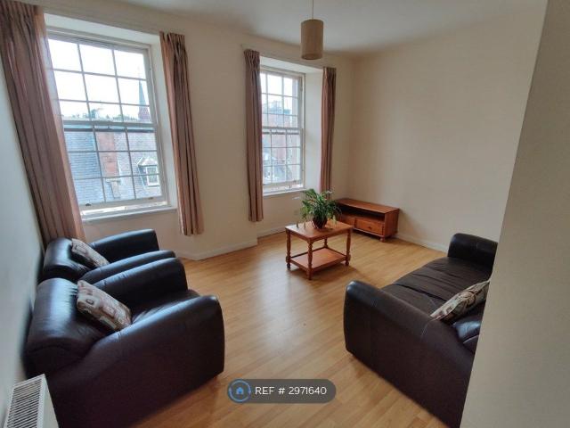 Apartment for rent in Bridgend, Moneydie