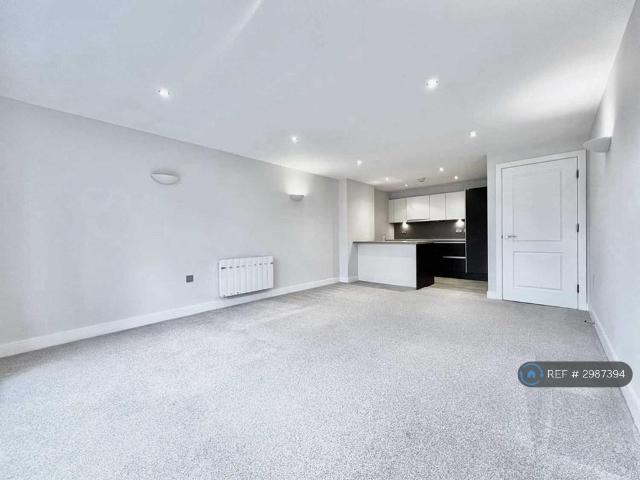 Apartment for rent in Sedgley Park, Bury