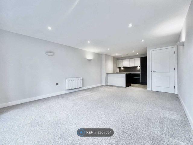 Apartment for rent in Sedgley Park, Bury