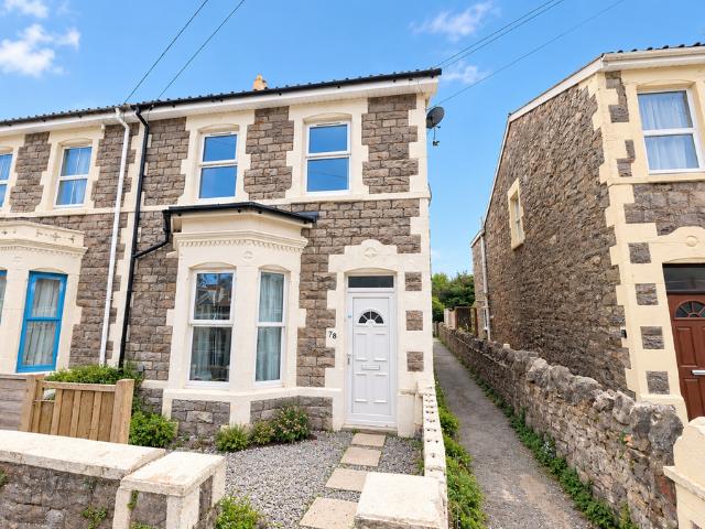 Apartment for rent in Whitecross Village, Weston-super-Mare