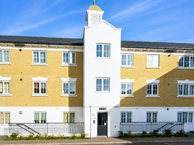 Studio for rent in Hythe, Fordham Heath