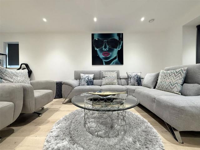 Apartment for rent in Fretherne, Hertfordshire