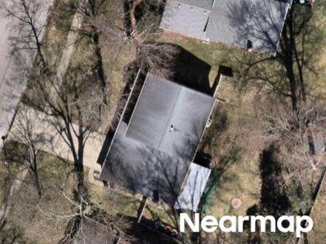 House for sale in Elyria