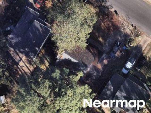 House for sale in Lake Shores, Fayetteville